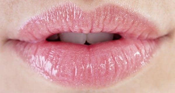 use concealer for fuller looking lips