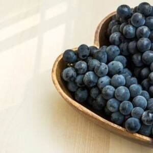 Healthy Heart Tip #35 – Munch on a handful of grapes Healthy Heart Tip #35 – Munch on a handful of grapes