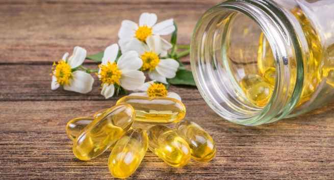 vitamin E is a universal fix for a damaged scar