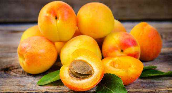 apricots