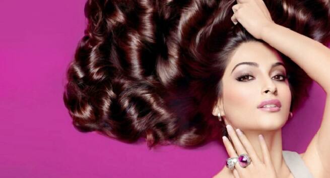sonam kapoor hair