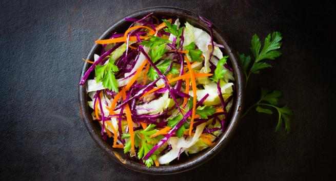 Garlicky cabbage and spinach salad