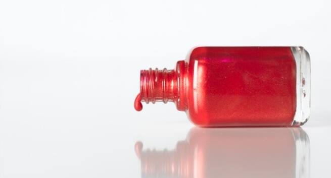 You-wear-cheap-quality-nail-polish Hindi