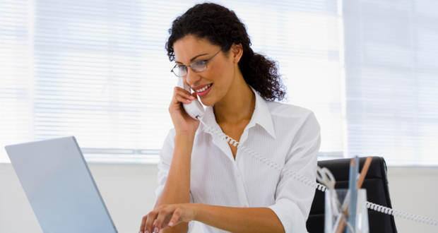 woman-working Hindi
