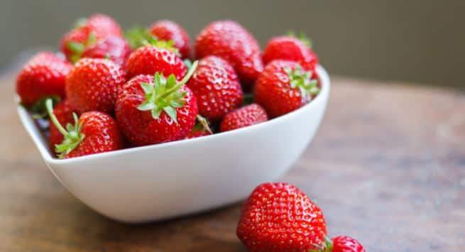 How to buy and store strawberries the right way? How to buy and store strawberries the right way?