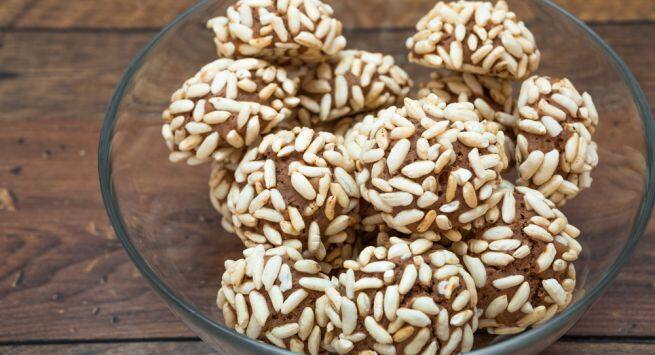 Kurmura Ladoo Hindi