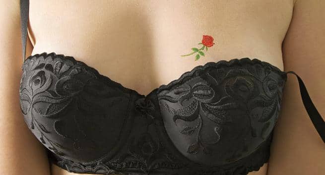 painting tattoo on boobs-THS
