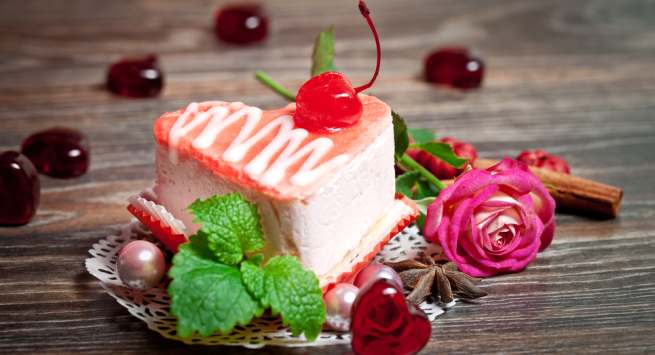 homemade cake gift idea- this v-day