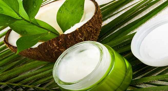 Coconut-oil for beard during holi