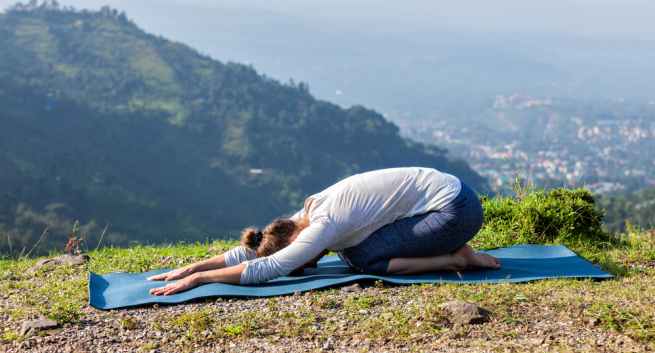 Fitness-Yoga-Balasana-yoga poses that will help you cool off during summer