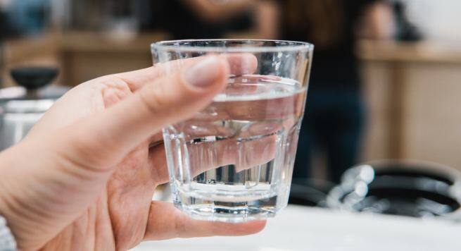 drink water in hindi
