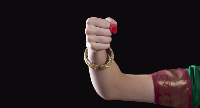Mushthi mudra
