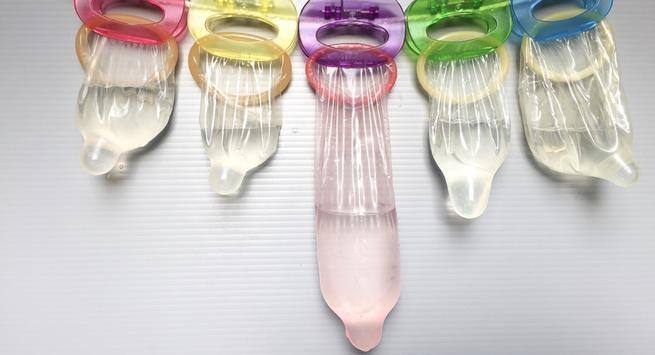 Thin condoms