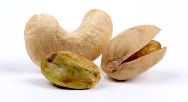 Cashews-and-pistachios Hindi