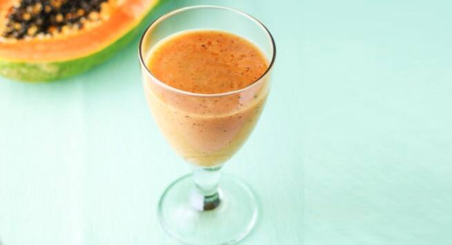 Papaya-and-banana-smoothie