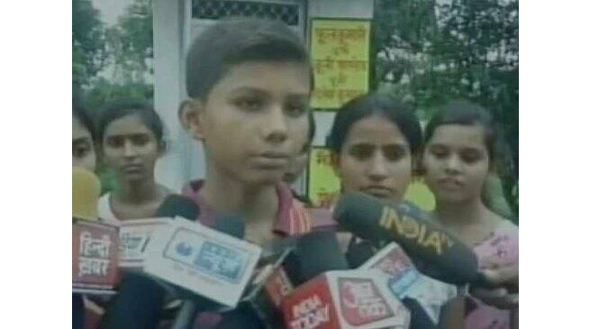 Rakhi love: Gonda(UP) boy gifts toilet to protect sister's self respect Rakhi love: Gonda(UP) boy gifts toilet to protect sister's self respect
