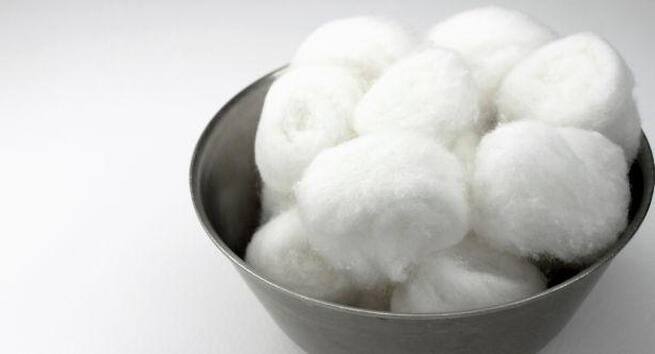 cotton swabs