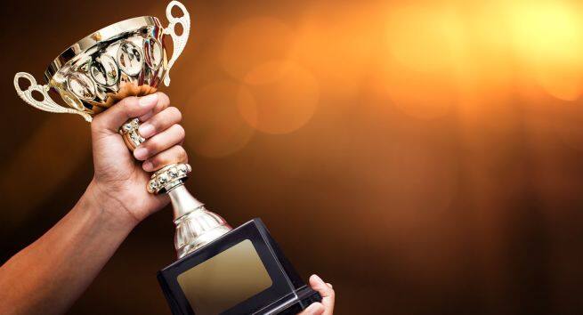 trophy Hindi