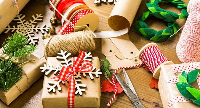 Easy Christmas DIY decorations you can make with your kids (watch tutorial videos) Easy Christmas DIY decorations you can make with your kids (watch tutorial videos)