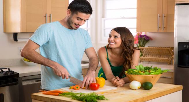 New Year's Eve ideas for couples who want to eat healthy, stay safe and not spend a bomb02
