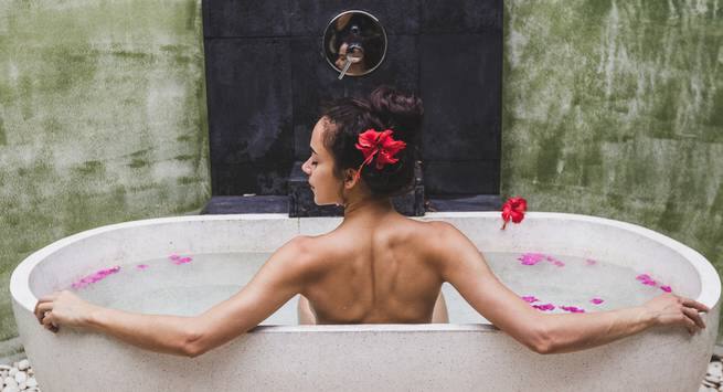 How-to-have-the-best-bath-of-your-life Hindi