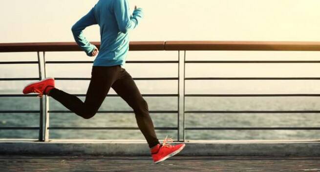 HOLD Running reduces chronic stress and protects your memory HOLD Running reduces chronic stress and protects your memory