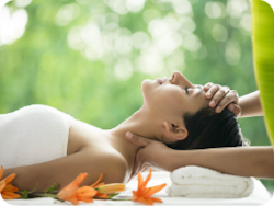 आयुर्वेद दो संस्कृत शब्दों से मिलकर बना है