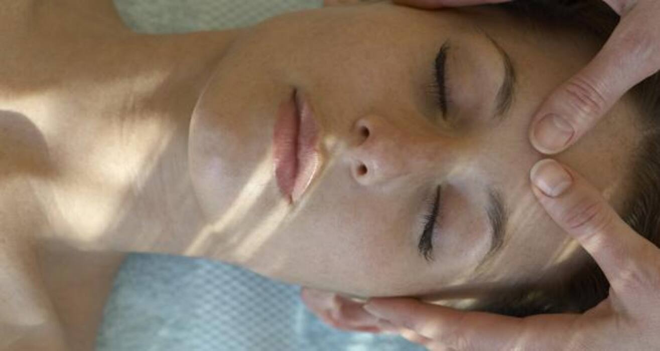 5 easy home remedies to relieve headache