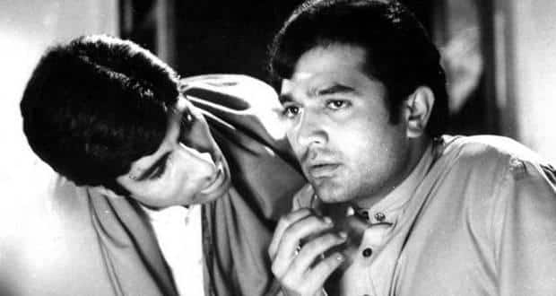 Rajesh Khanna and Amitabh Bachchan in Anand