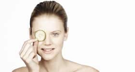 Top home remedies to get rid of dark circles under the eyes