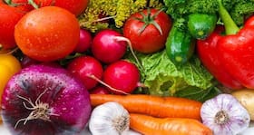 Immunity-boosting foods that are available in India and easy on the pocket!