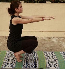 उत्कटासन करें हाइपरटेंशन से मिलेगा आराम