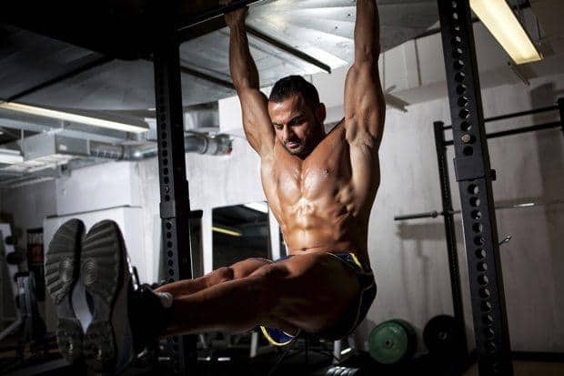 Burn away your belly fat with hanging leg raises! - Read ...