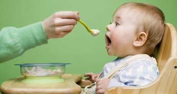 8 fun ways to make your toddler's mealtimes fun