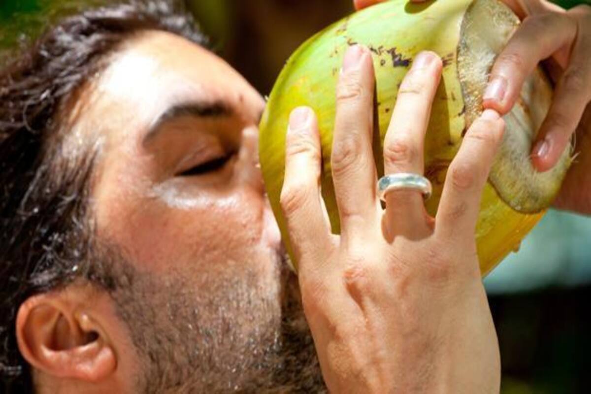top 5 healthy reasons you should drink coconut water