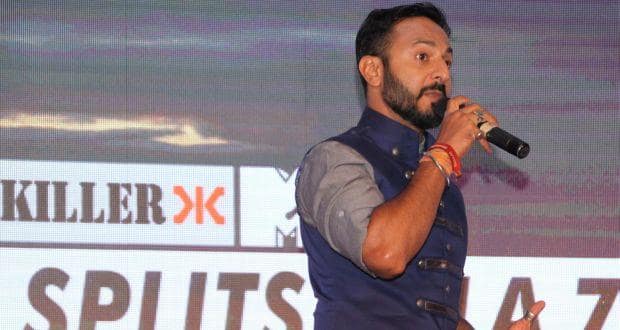 VJ Nikhil Chinapa