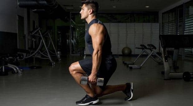 Know Your Exercises: Standing dumbbell lunges | TheHealthSite.com