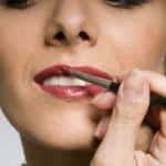 Lip-stick brush