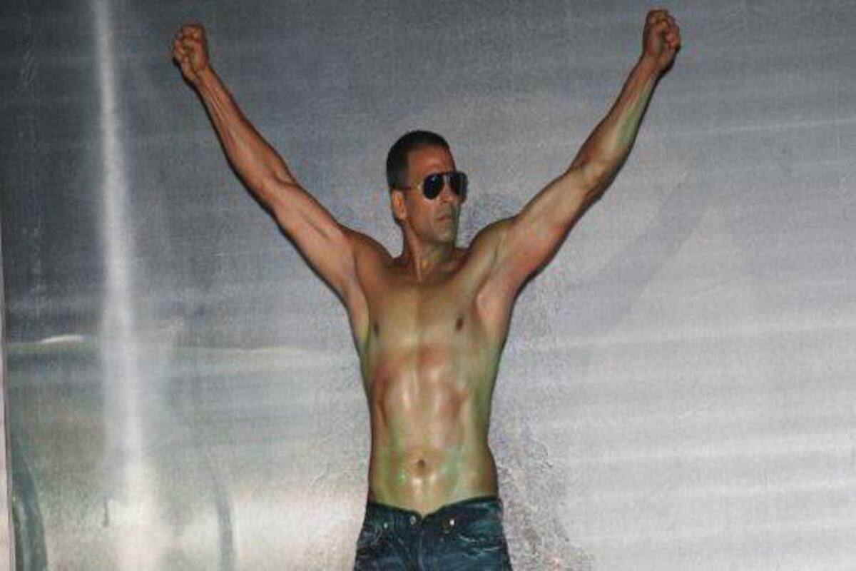 Revealed Akshay Kumar S Latest Workout To Stay Fit Thehealthsite Com Akshay kumar's fitness regime even started before his bollywood journey. latest workout to stay fit