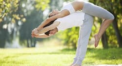 इन 5 योगासनों का करें अभ्यास और सेक्स लाइफ को बनाएं बेहतर