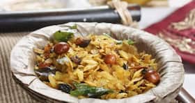 Diwali healthy recipe: Oats-poha chivda