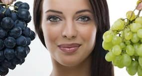 Antioxidant in grapes to make acne treatment effective