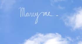 How to propose a girl -- 10 romantic and unusual ways