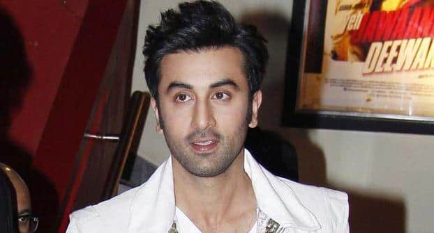 Ranbir Kapoor caught smoking at ISL, this time in his secrect hiding