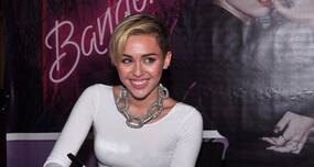 Miley Cyrus in awe of Tiffany's new gay ad campaign