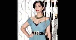 Sonam Kapoor's step-by-step make-up guide for a cocktail party look
