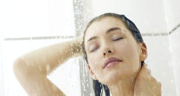 Hot water bath vs. cold water bath -- Which is healthier?