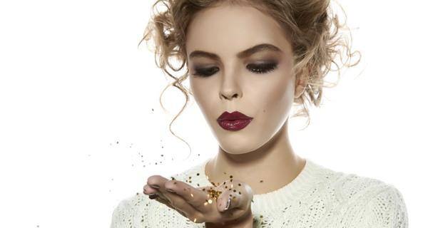 dark lips with grey eyes 