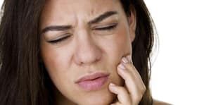 Honey, coconut, tulsi +2 home remedies for mouth ulcers