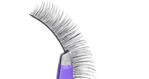 natural lashes